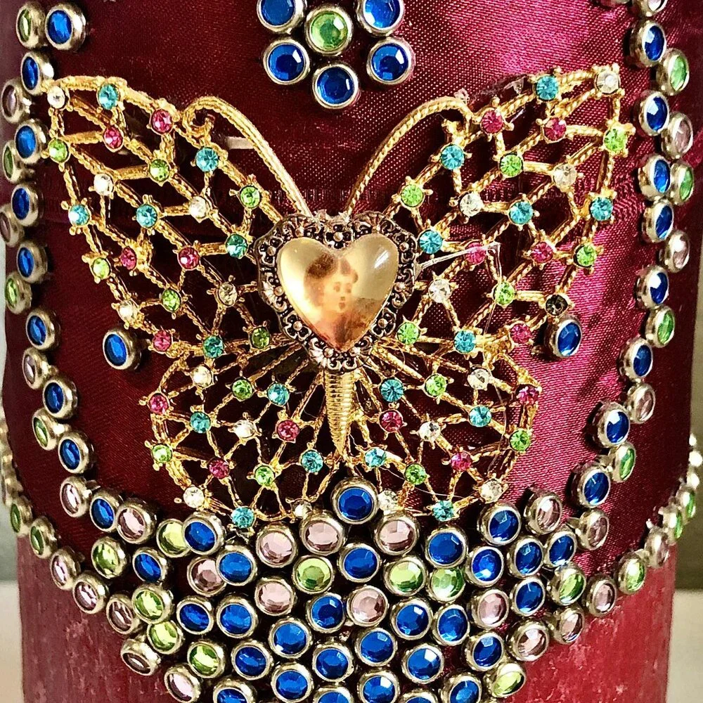 NWT ALEXANDRA'S ACCENTS Designer Art Hand Decorated Jeweled Pillar Candle 4x9